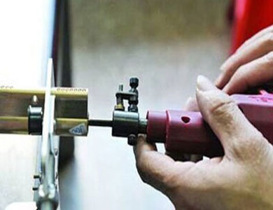 二七24小时上门开锁公司